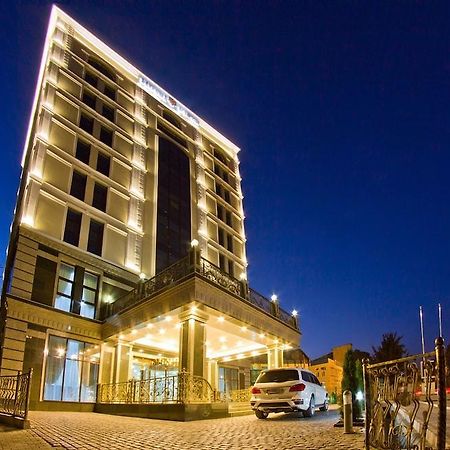Plaza Hotel Bishkek Exterior foto