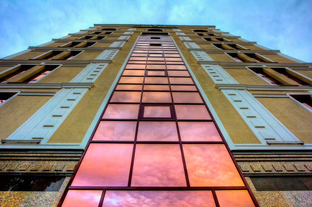 Plaza Hotel Bishkek Exterior foto