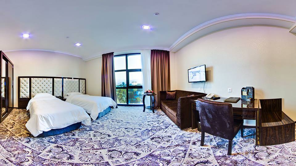 Plaza Hotel Bishkek Exterior foto