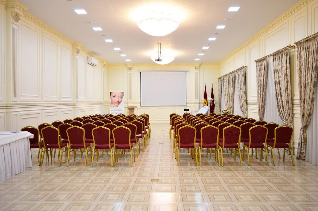 Plaza Hotel Bishkek Exterior foto