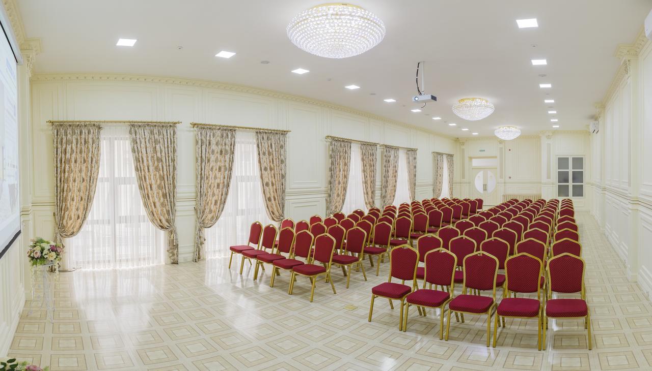 Plaza Hotel Bishkek Exterior foto